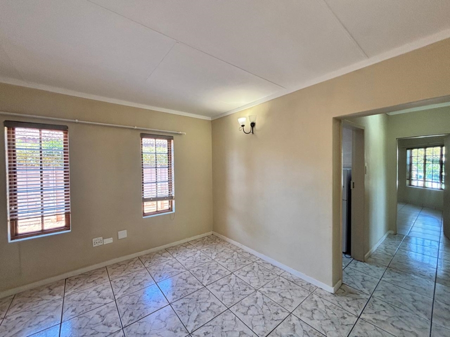 3 Bedroom Property for Sale in Mooivallei Park North West